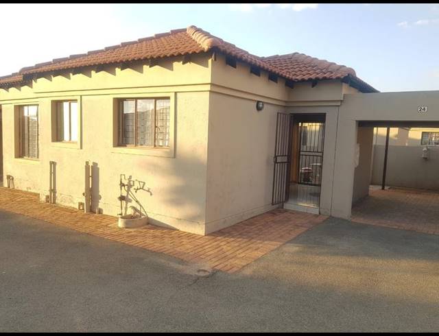 2 BEDROOM PROPERTY TO RENT IN GREEN HILLS